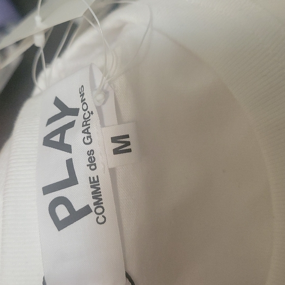 Comme des Garçons PLAY M shirt - Picture 3 of 3